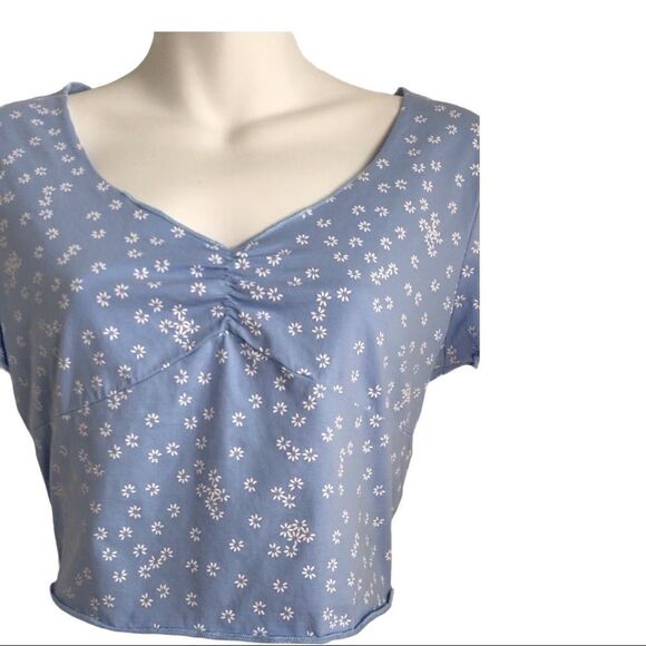 SHEIN Ditsy Flowers Ruched Neckline Periwinkle Crop Top Large Lavender - Picture 5 of 11